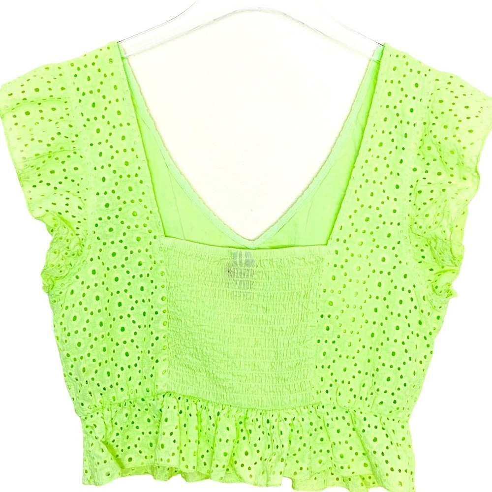 WILD FABLE Sherbet Green Crop Top Size Medium